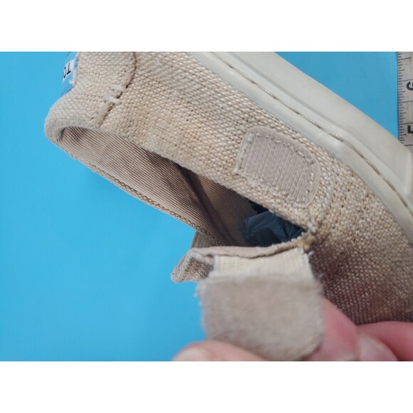 Toms  Toddlers Canvas Sneakers Shoe  Sz 8 Hook Loop Tan Fabric Unisex - Picture 7 of 11
